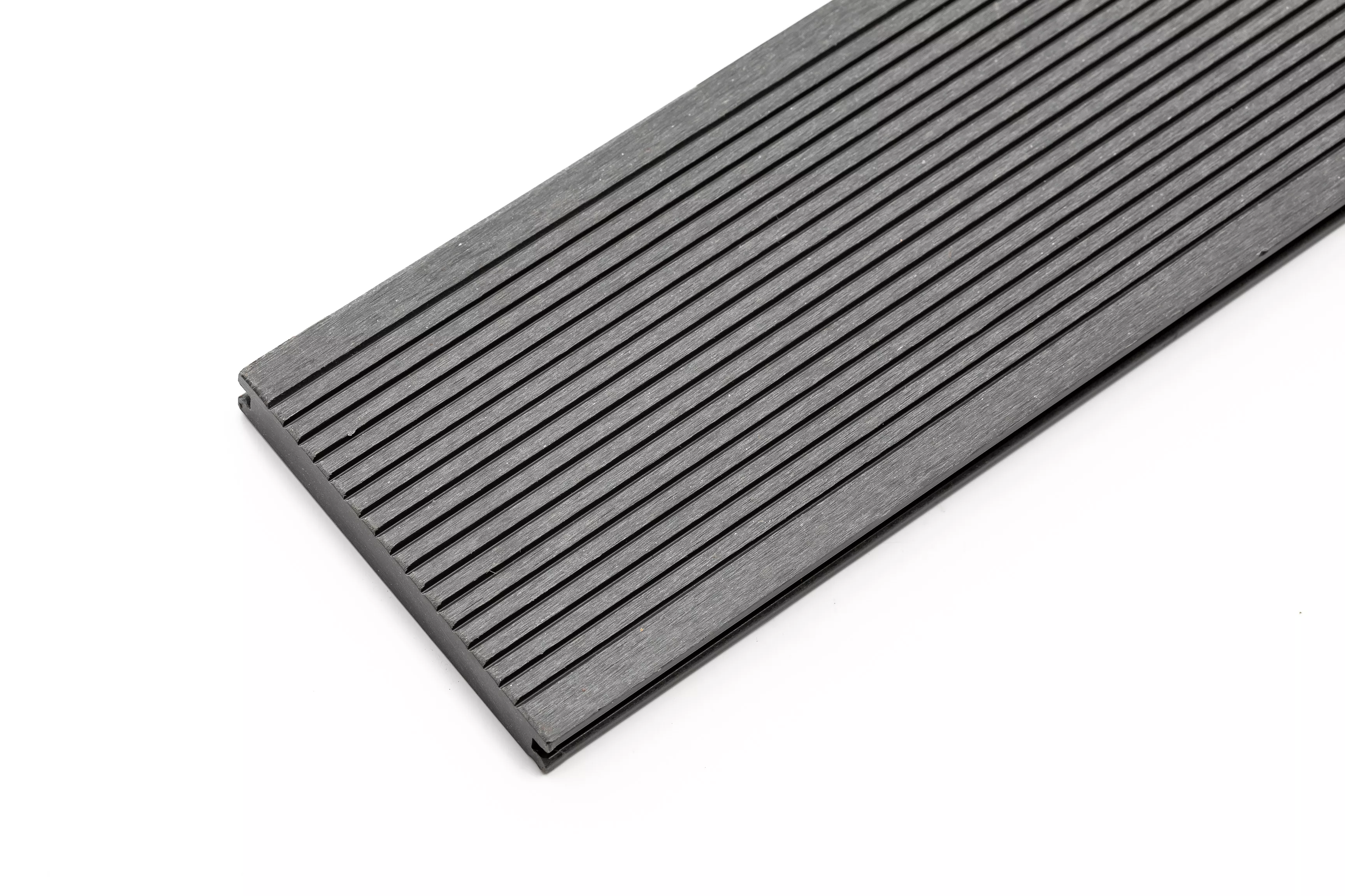 Доска террасная МПК полнотелая с пазом брашир с тиснением серый 150х18х3000мм Мастодек купить в санкт-петербурге