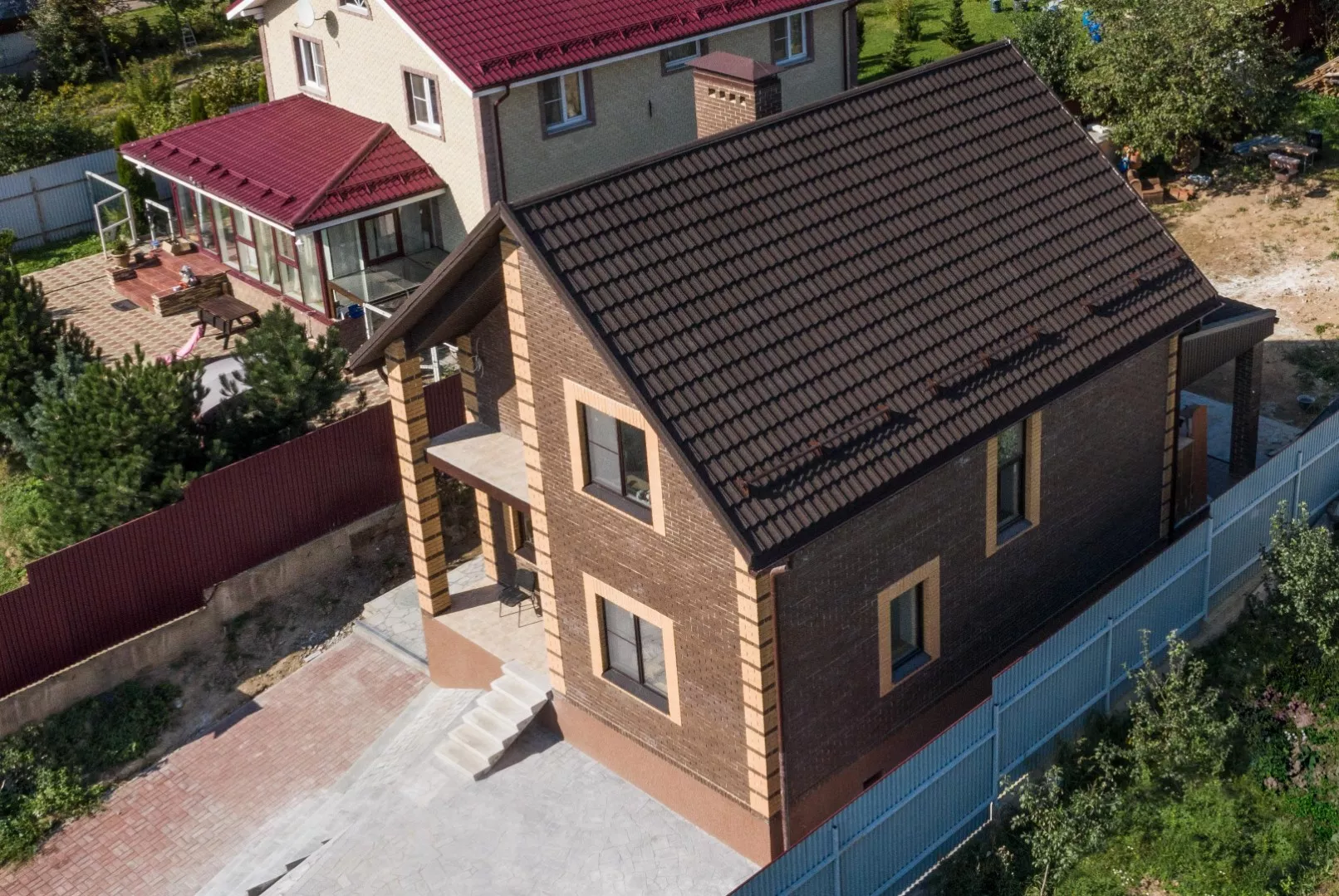 Лист композитной черепицы Grand Line Барселона (Barcelona) брауни купить в санкт-петербурге