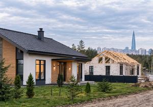 Объёмы кредитования ИЖС выросли на 56% в Петербурге и 91% в Ленобласти, несмотря на снижение числа займов. Эксперты объяснили причины роста стоимости строительства.