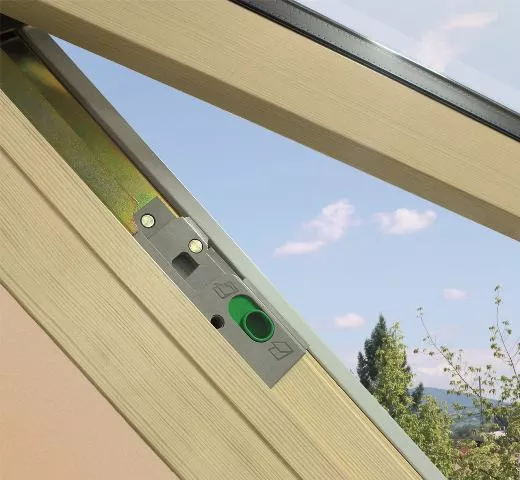 Мансардное окно Fakro (Факро) с комби-открыванием FPP-V Max U3 preSelect 114х118 см купить в санкт-петербурге