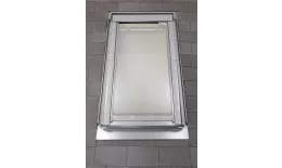 Оклад ESV-RU (плоская кровля) 66х98см Fakro. Артикул: 47881