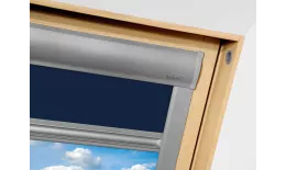 Штора ARF 94*140 I-051 (тёмно-синий) Fakro. Цена: 13.333 руб. Артикул: 48067