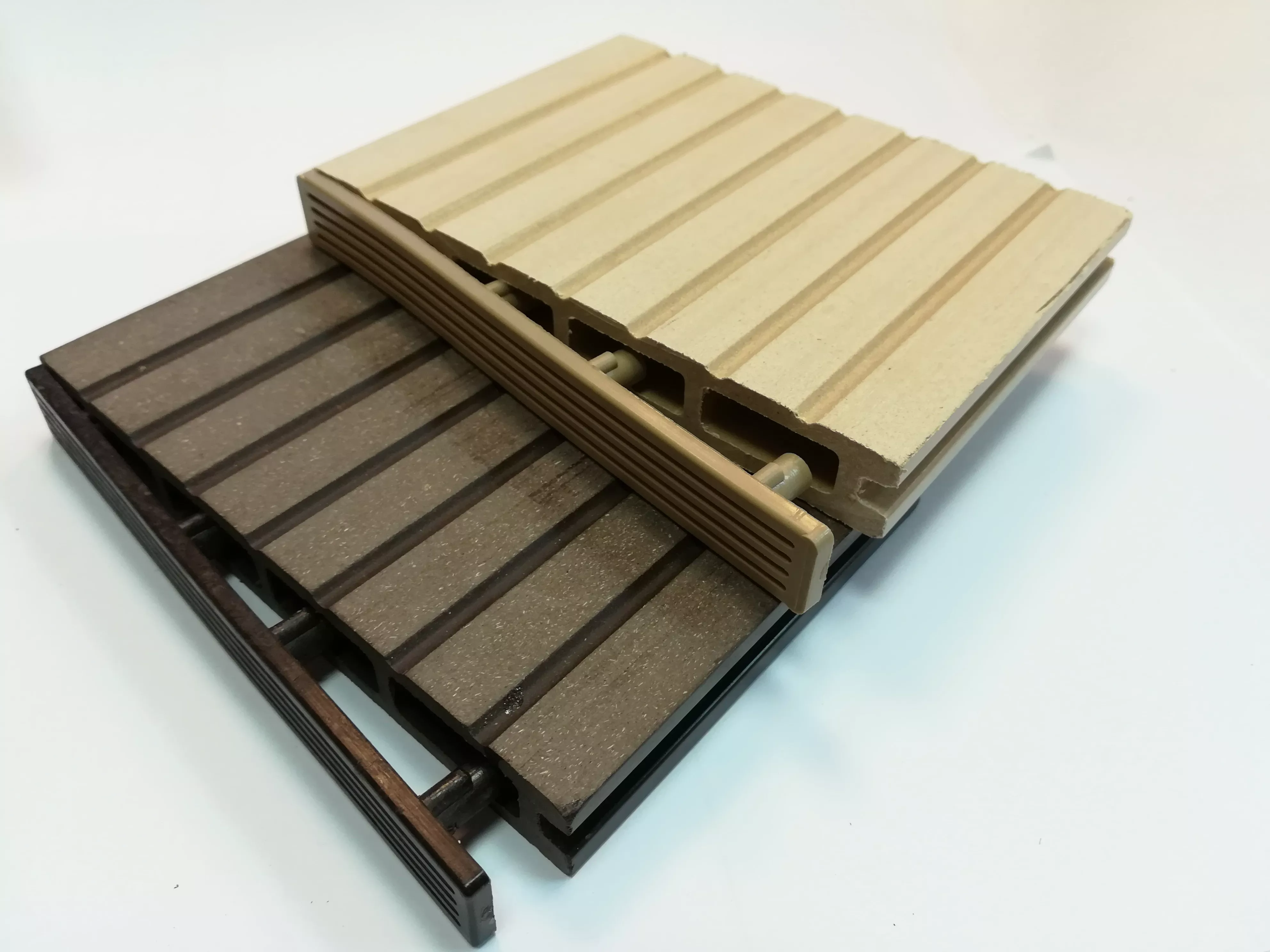 Террасная доска Slim без тиснения цвет палисандр купить в санкт-петербурге