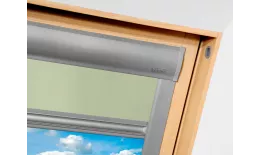 Затемняющая штора ARF 114*118 059 (светло-зелёный) Fakro. Цена: 17.114 руб. Артикул: 48069