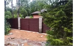 Ворота распашные Жалюзи 1,68х3,6 RAL 3005 Красное вино без заполнения GL купить в санкт-петербурге